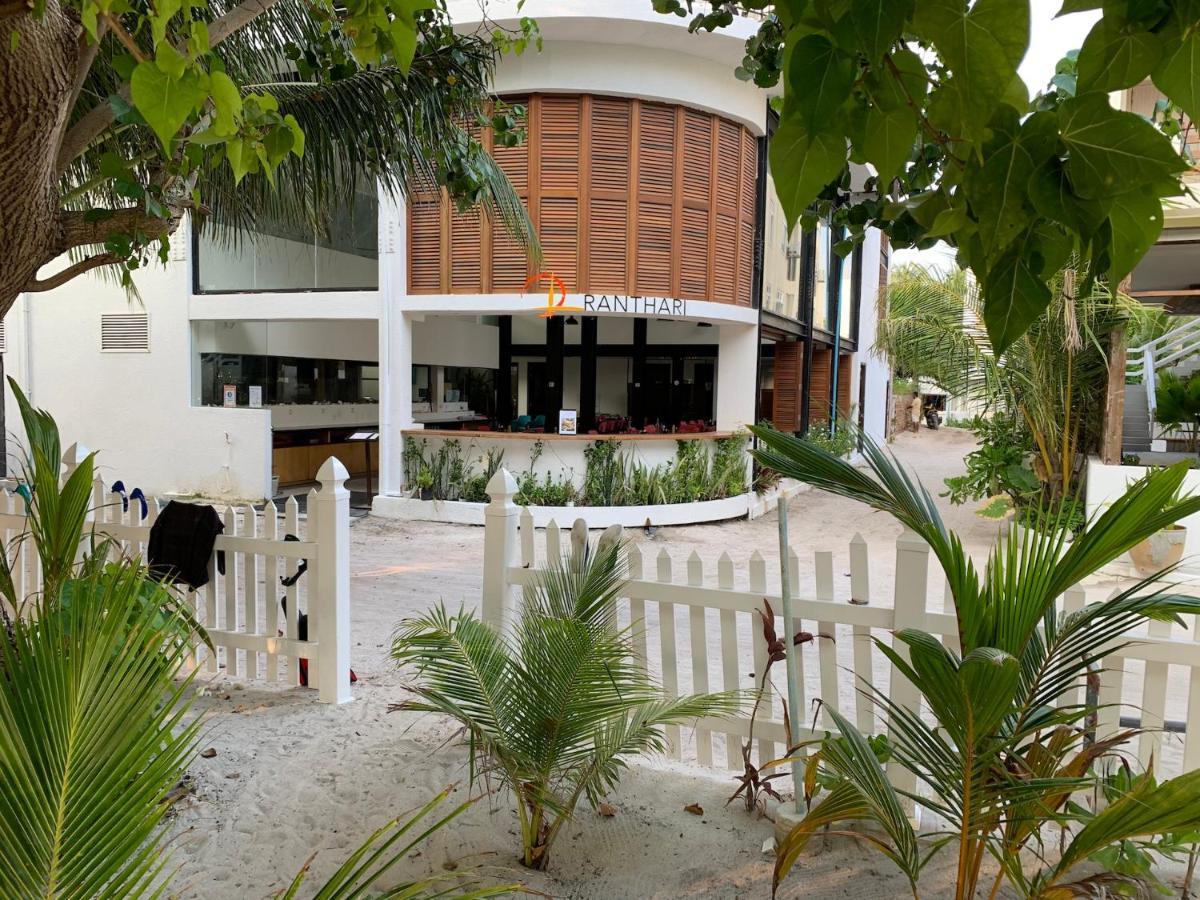 Ranthari Hotel And Spa Ukulhas Maldives Esterno foto